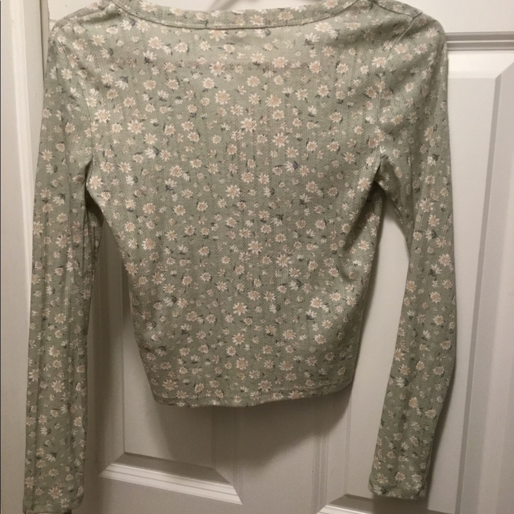 Cardigan - Picture 2 of 3